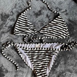 Black & White striped Bikini S